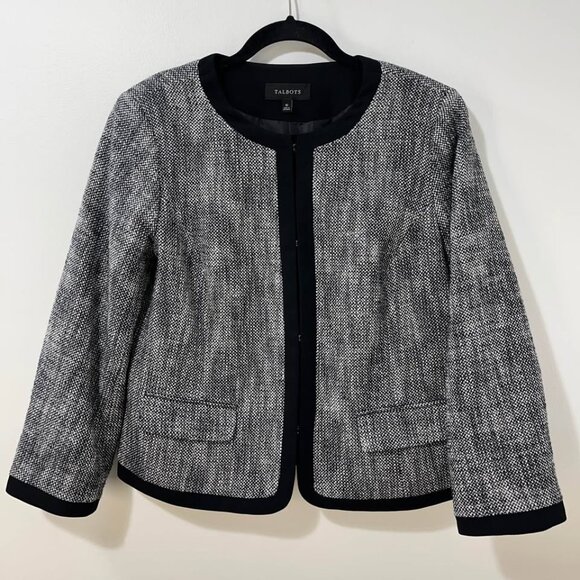 Talbots Jackets & Blazers - Talbots Black Tweed Tailored Blazer, Hook-and-Eye Closure [size 10]
